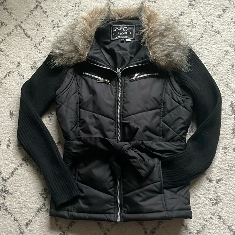 Black Small Women’s Puffer Jacket